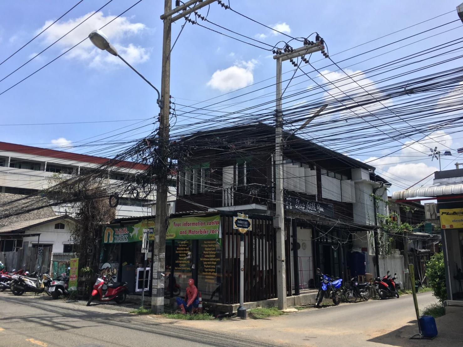 Nearthepark Backpack House Vandrarhem Chiang Mai Exteriör bild