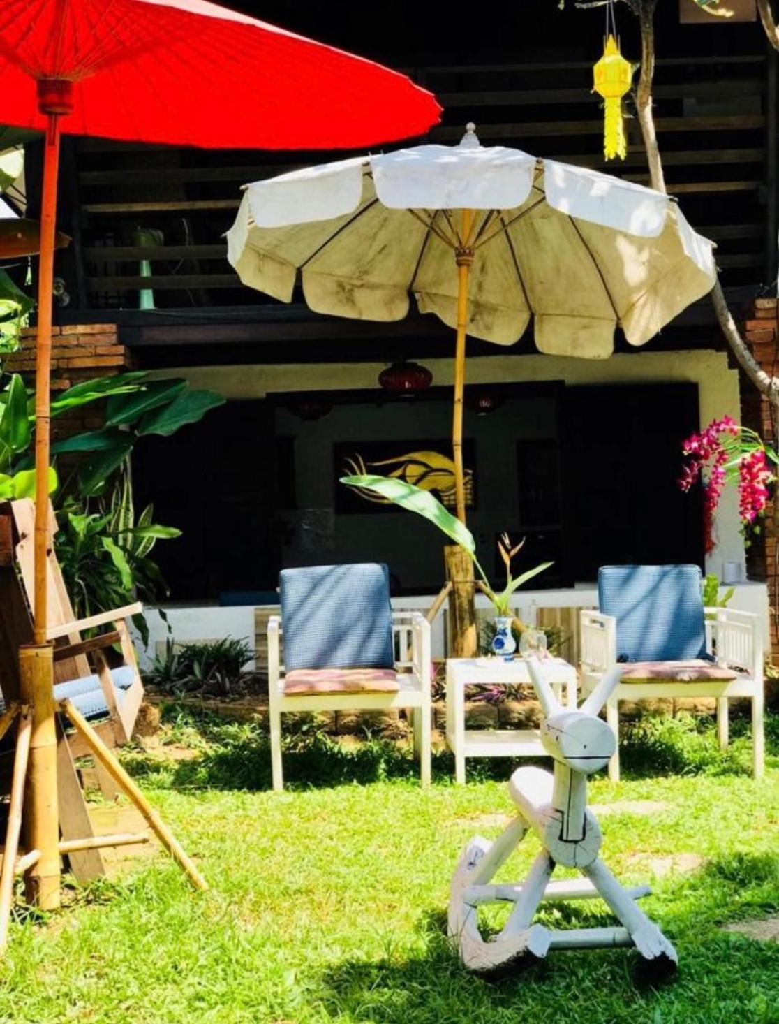 Nearthepark Backpack Boutique House Vandrarhem Chiang Mai Exteriör bild